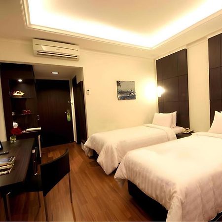 Bentani Hotel & Residence Cirebon Exterior photo